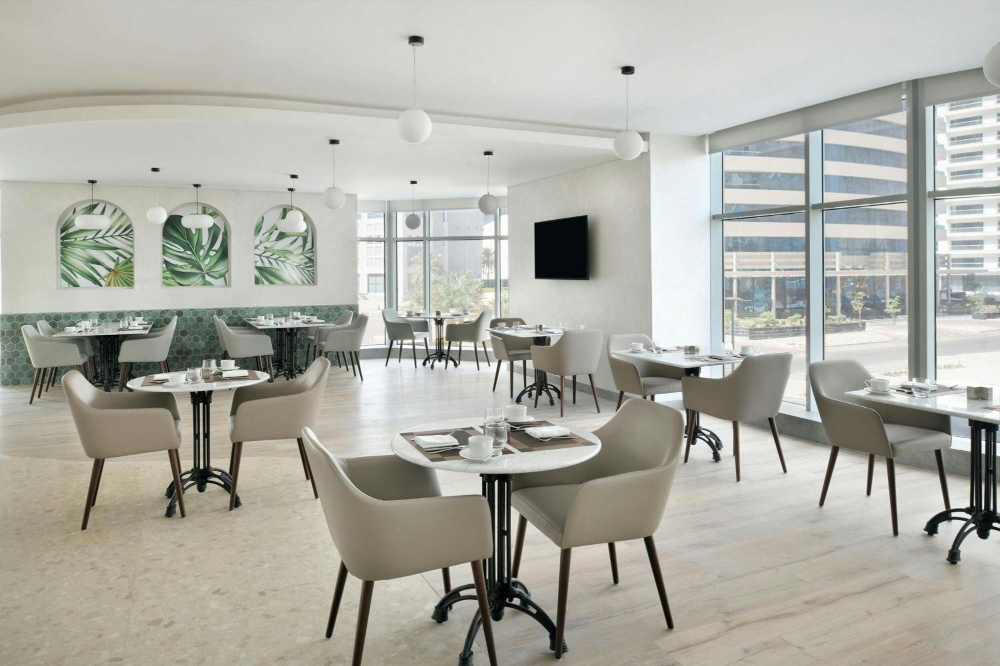 Hotel Element By Westin West Bay Ad-Dauha Zewnętrze zdjęcie The Club at Newark Airport